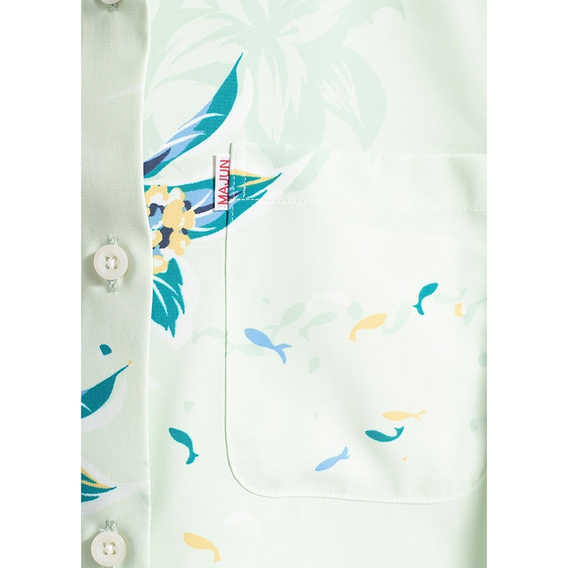 ライトグリーン