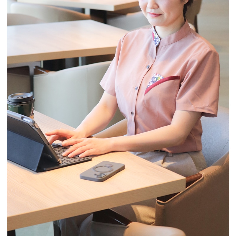 グリーン